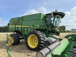 2012 John Deere S680 Combine — 4,247 Hours, Shipping Worldwide