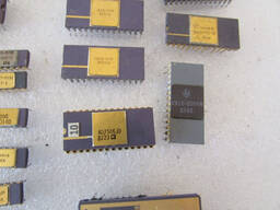 Gold ceramic integrated circuits for parts or for scrap metal recovery or Mostek, Intel, H