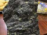 Chromite ore stone Afghanistan - photo 1