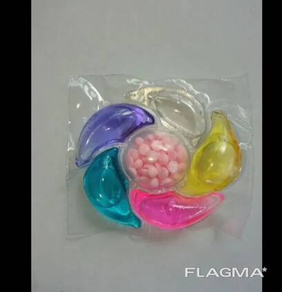 Washing capsules
