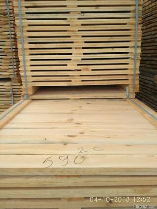 Pallet board